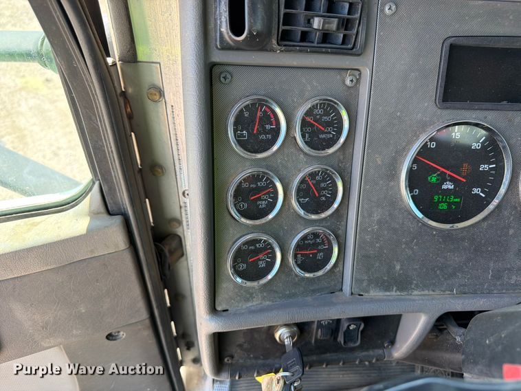 image for item YA3828 2013 Kenworth T370 utility / service truck