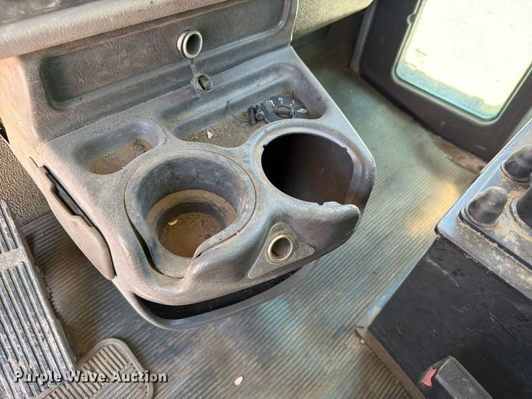 image for item YA3828 2013 Kenworth T370 utility / service truck