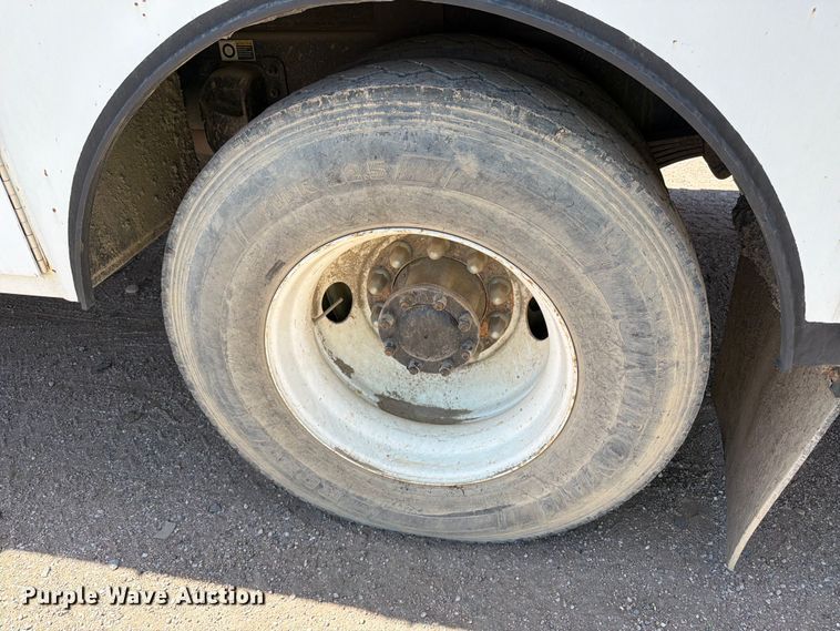 image for item YA3828 2013 Kenworth T370 utility / service truck