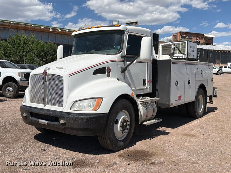 image for item YA3829 2013 Kenworth T370 utility / service truck