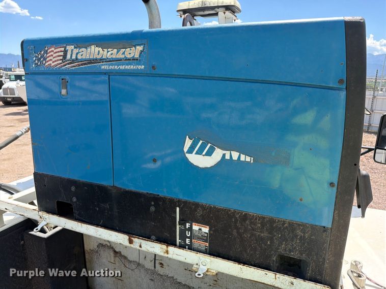 image for item YA3829 2013 Kenworth T370 utility / service truck