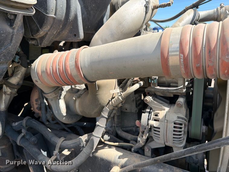 image for item YA3829 2013 Kenworth T370 utility / service truck