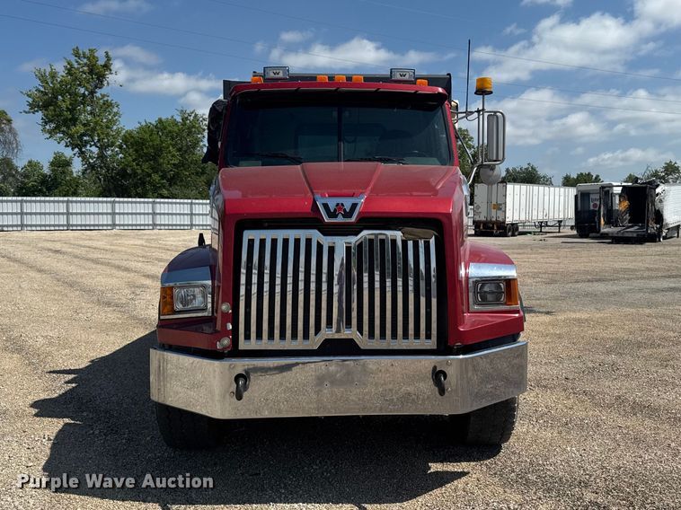 image for item YA3872 2016 Western Star 4700 dump truck