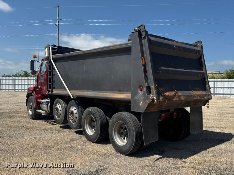 image for item YA3872 2016 Western Star 4700 dump truck