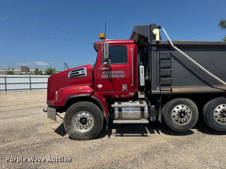 image for item YA3872 2016 Western Star 4700 dump truck