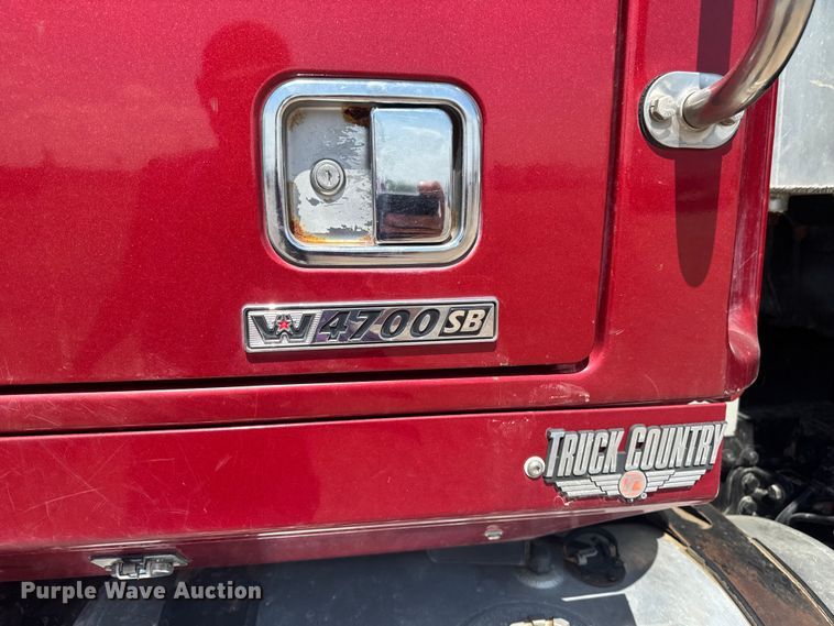 image for item YA3872 2016 Western Star 4700 dump truck