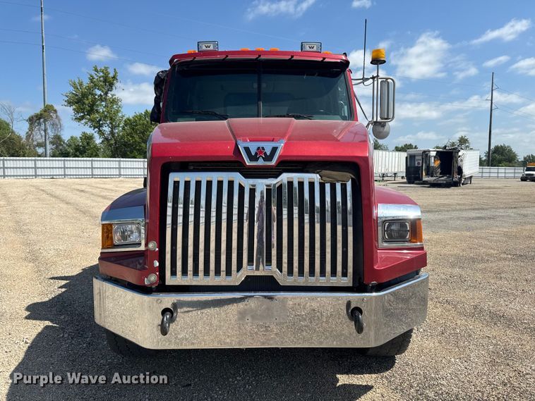 image for item YA3872 2016 Western Star 4700 dump truck