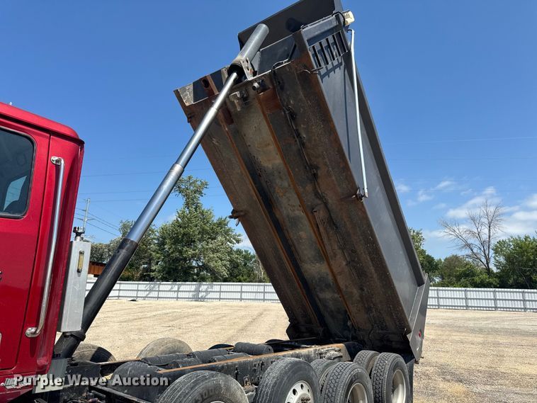 image for item YA3872 2016 Western Star 4700 dump truck