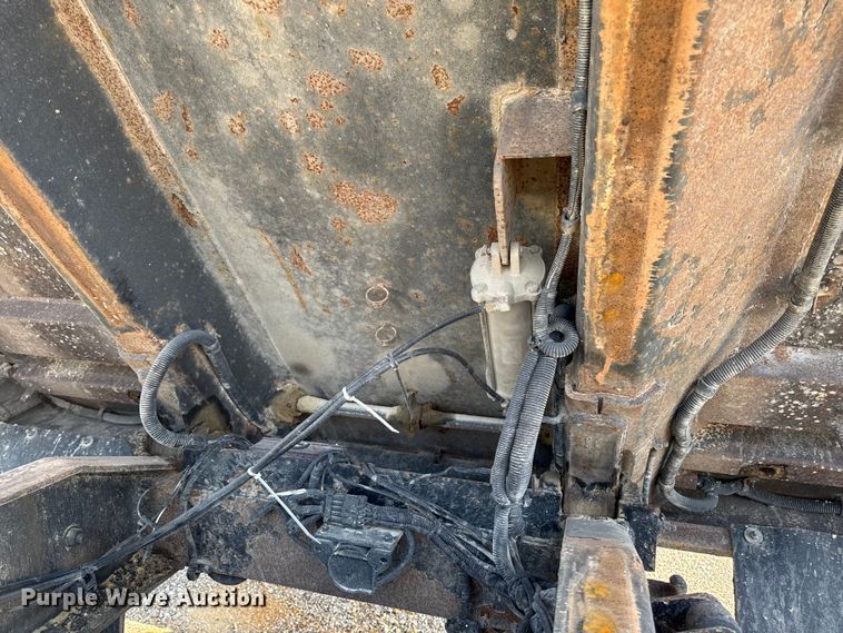 image for item YA3872 2016 Western Star 4700 dump truck