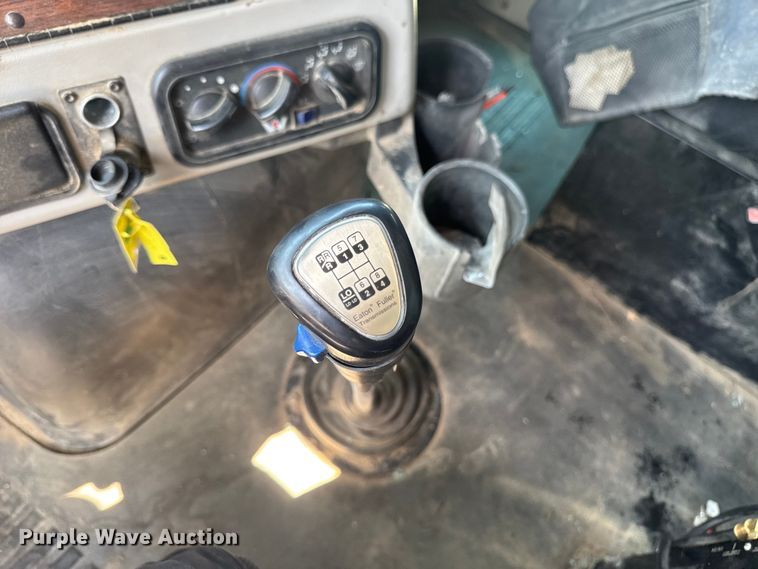 image for item YA3872 2016 Western Star 4700 dump truck