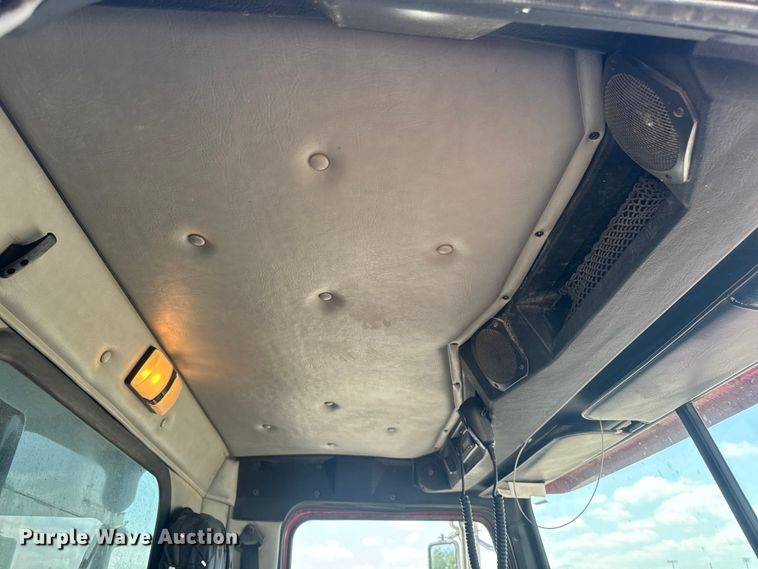 image for item YA3872 2016 Western Star 4700 dump truck