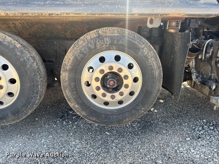 image for item YA3872 2016 Western Star 4700 dump truck