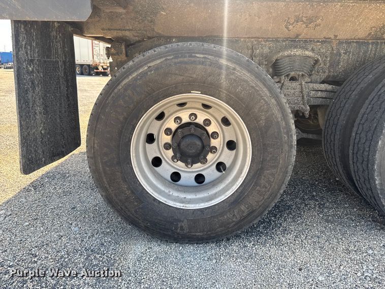 image for item YA3872 2016 Western Star 4700 dump truck