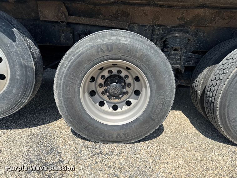 image for item YA3872 2016 Western Star 4700 dump truck