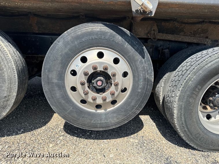 image for item YA3872 2016 Western Star 4700 dump truck