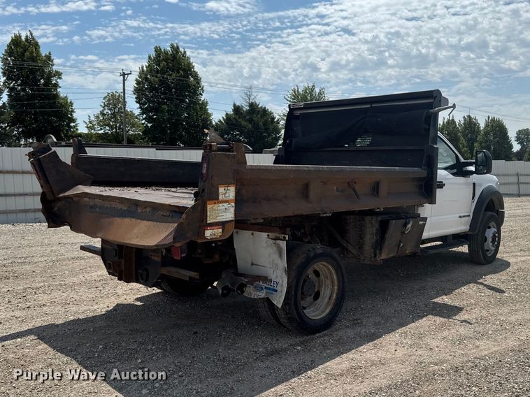 image for item YA3912 2019 Ford F550 Super Duty dump truck