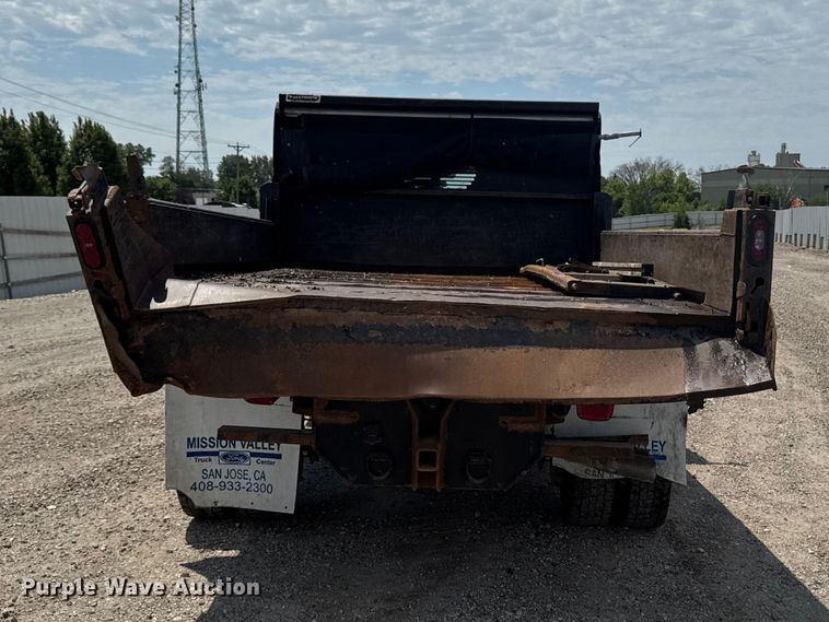 image for item YA3912 2019 Ford F550 Super Duty dump truck