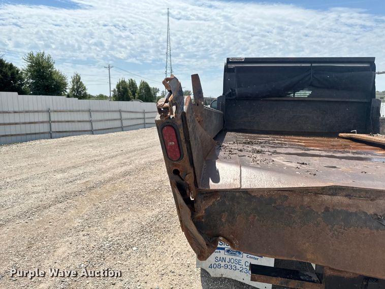 image for item YA3912 2019 Ford F550 Super Duty dump truck