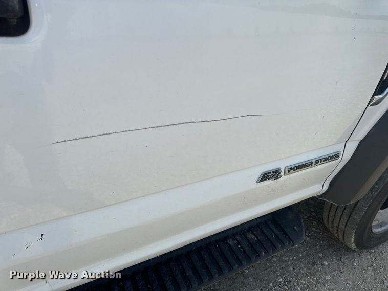 image for item YA3912 2019 Ford F550 Super Duty dump truck