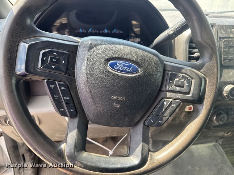 image for item YA3912 2019 Ford F550 Super Duty dump truck