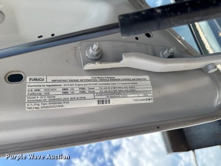 image for item YA3912 2019 Ford F550 Super Duty dump truck