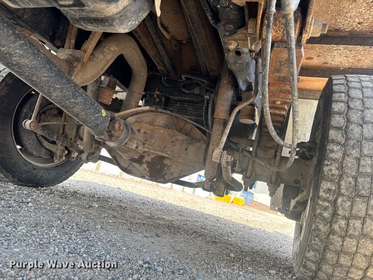 image for item YA3912 2019 Ford F550 Super Duty dump truck