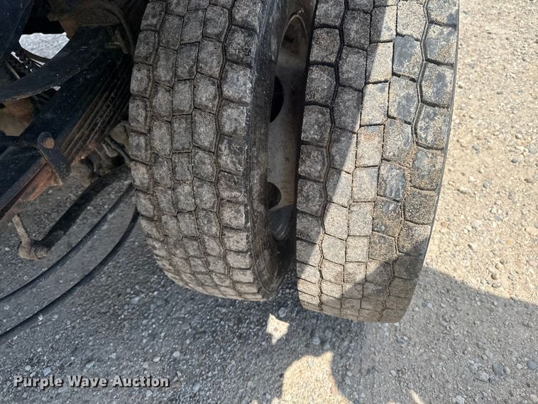 image for item YA3912 2019 Ford F550 Super Duty dump truck