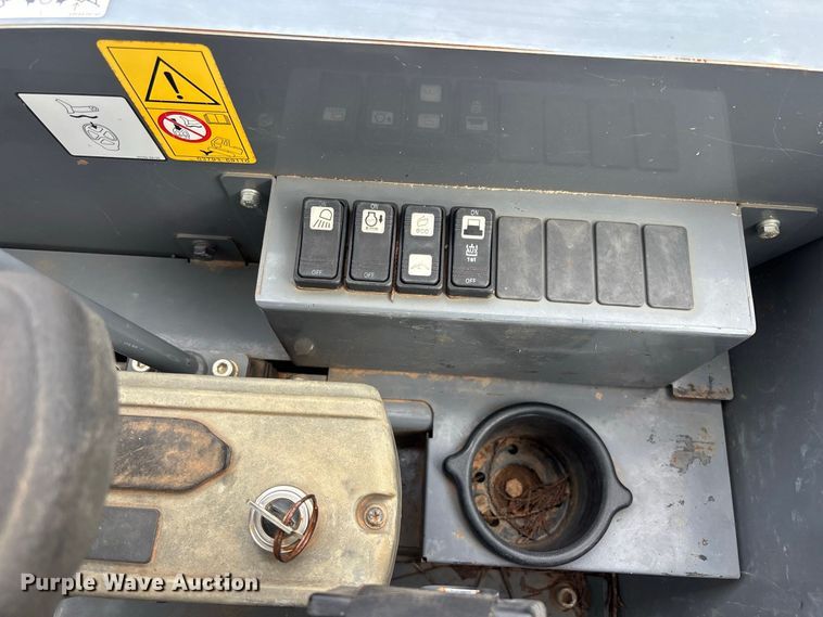 image for item YA3967 2023 Takeuchi TB230 mini excavator