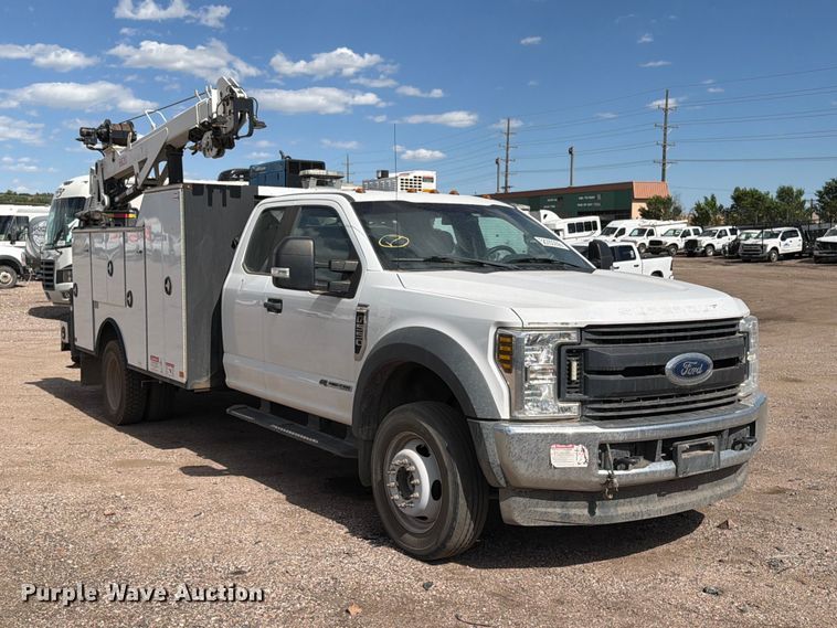 image for item YA3974 2018 Ford F550 Super Duty XL Crew Cab utility / service truck