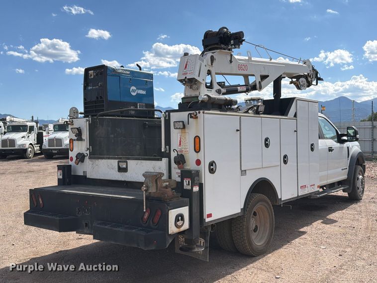 image for item YA3974 2018 Ford F550 Super Duty XL Crew Cab utility / service truck