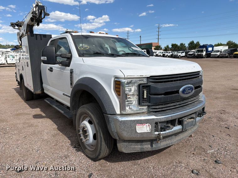 image for item YA3974 2018 Ford F550 Super Duty XL Crew Cab utility / service truck