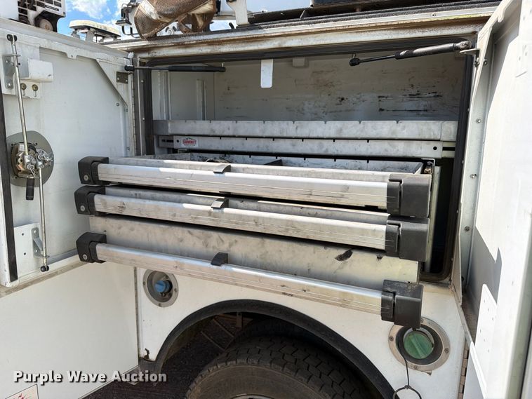 image for item YA3974 2018 Ford F550 Super Duty XL Crew Cab utility / service truck
