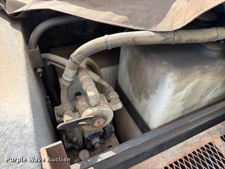 image for item YA3974 2018 Ford F550 Super Duty XL Crew Cab utility / service truck