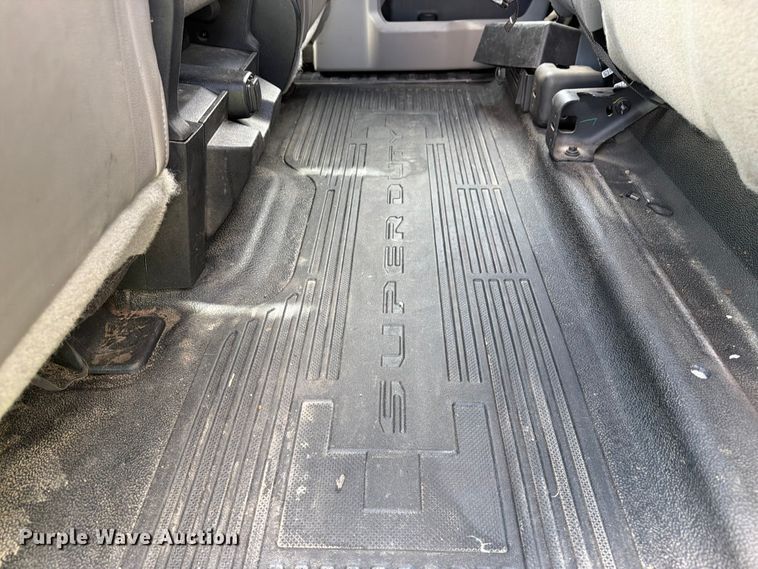 image for item YA3974 2018 Ford F550 Super Duty XL Crew Cab utility / service truck