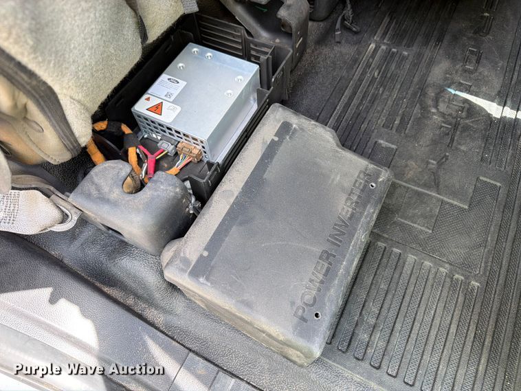 image for item YA3974 2018 Ford F550 Super Duty XL Crew Cab utility / service truck