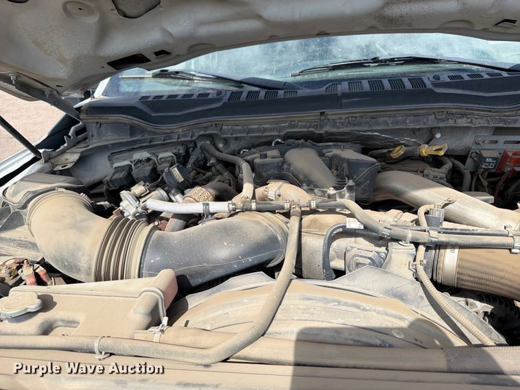 image for item YA3974 2018 Ford F550 Super Duty XL Crew Cab utility / service truck