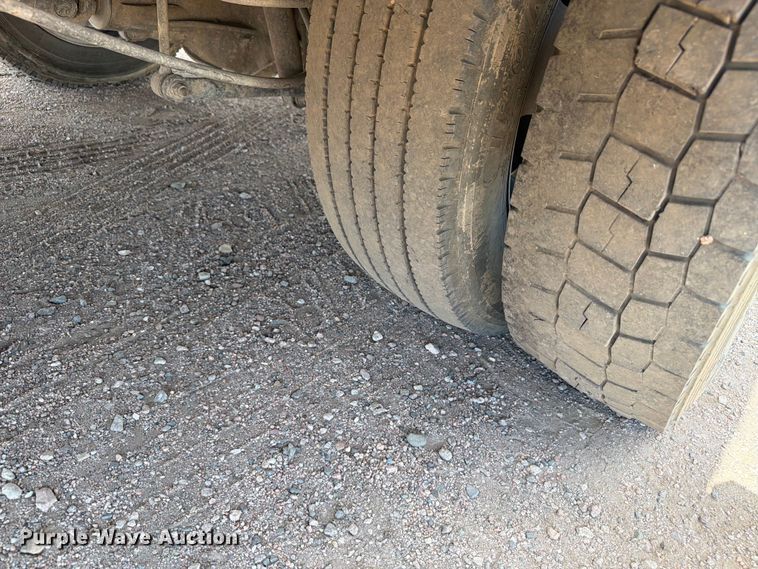 image for item YA3974 2018 Ford F550 Super Duty XL Crew Cab utility / service truck