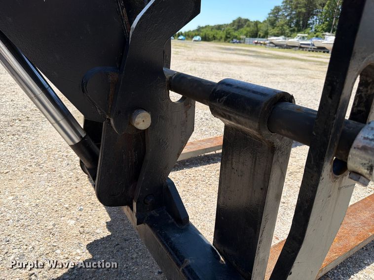 image for item YA4022 2018 JLF SkyTrak 10054 telehandler