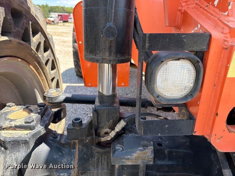image for item YA4022 2018 JLF SkyTrak 10054 telehandler