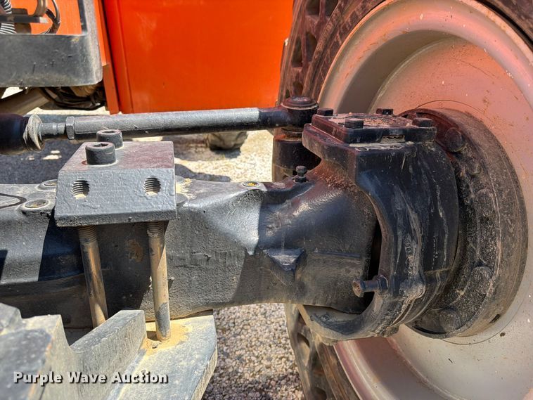 image for item YA4022 2018 JLF SkyTrak 10054 telehandler