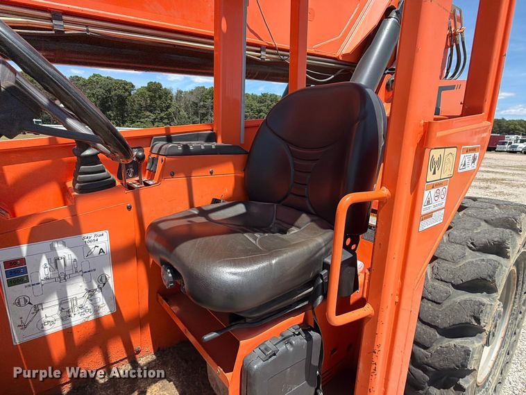 image for item YA4022 2018 JLF SkyTrak 10054 telehandler