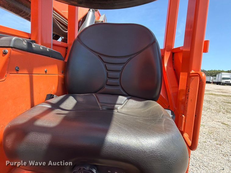 image for item YA4022 2018 JLF SkyTrak 10054 telehandler