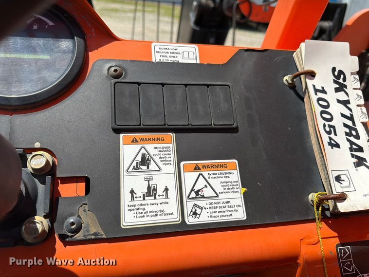 image for item YA4022 2018 JLF SkyTrak 10054 telehandler