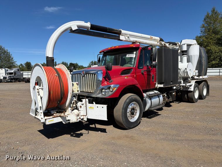 image for item YA4023 2015 International 7500 sewer jetter truck