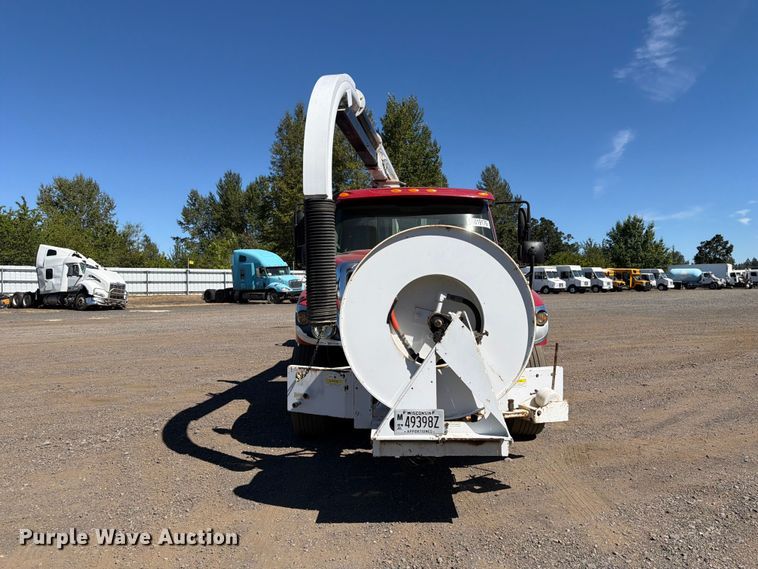 image for item YA4023 2015 International 7500 sewer jetter truck
