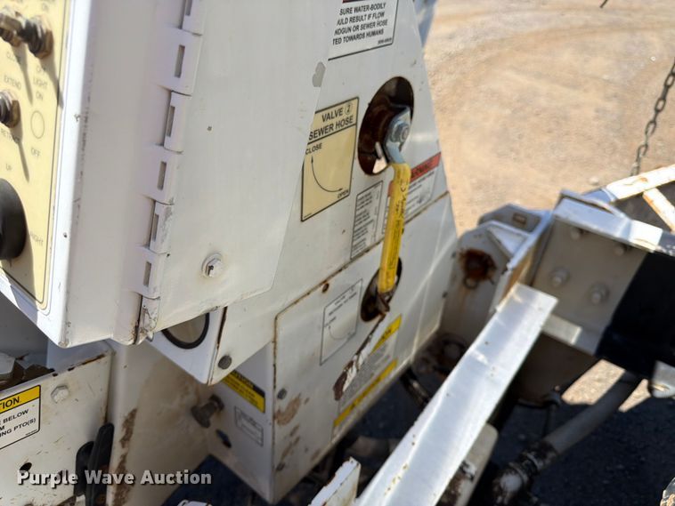 image for item YA4023 2015 International 7500 sewer jetter truck