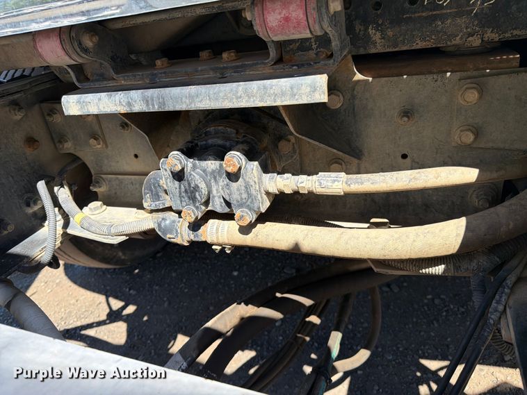 image for item YA4023 2015 International 7500 sewer jetter truck