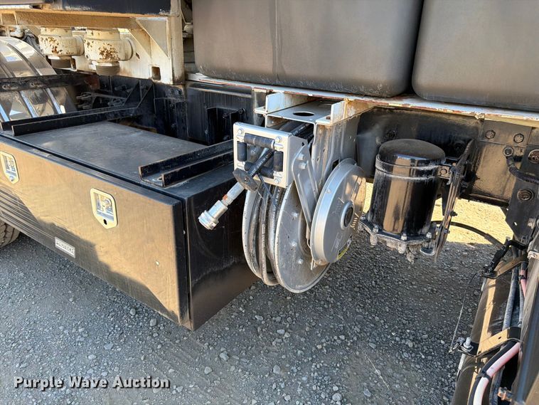 image for item YA4023 2015 International 7500 sewer jetter truck