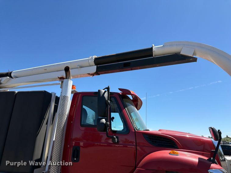image for item YA4023 2015 International 7500 sewer jetter truck