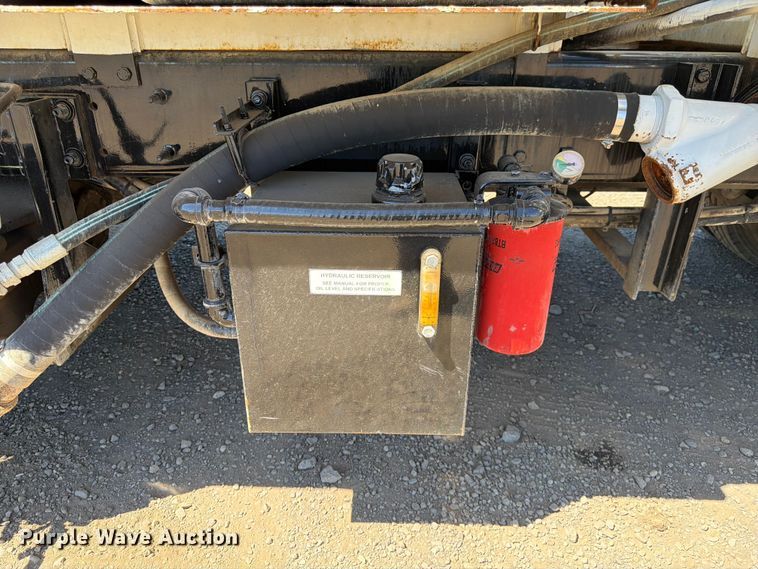 image for item YA4023 2015 International 7500 sewer jetter truck